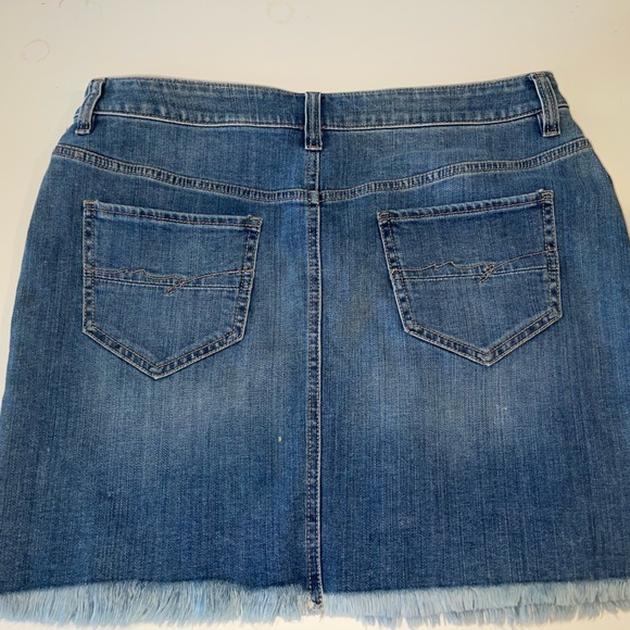 Soho Jeans skirt from NY&C - Picture 3 of 11